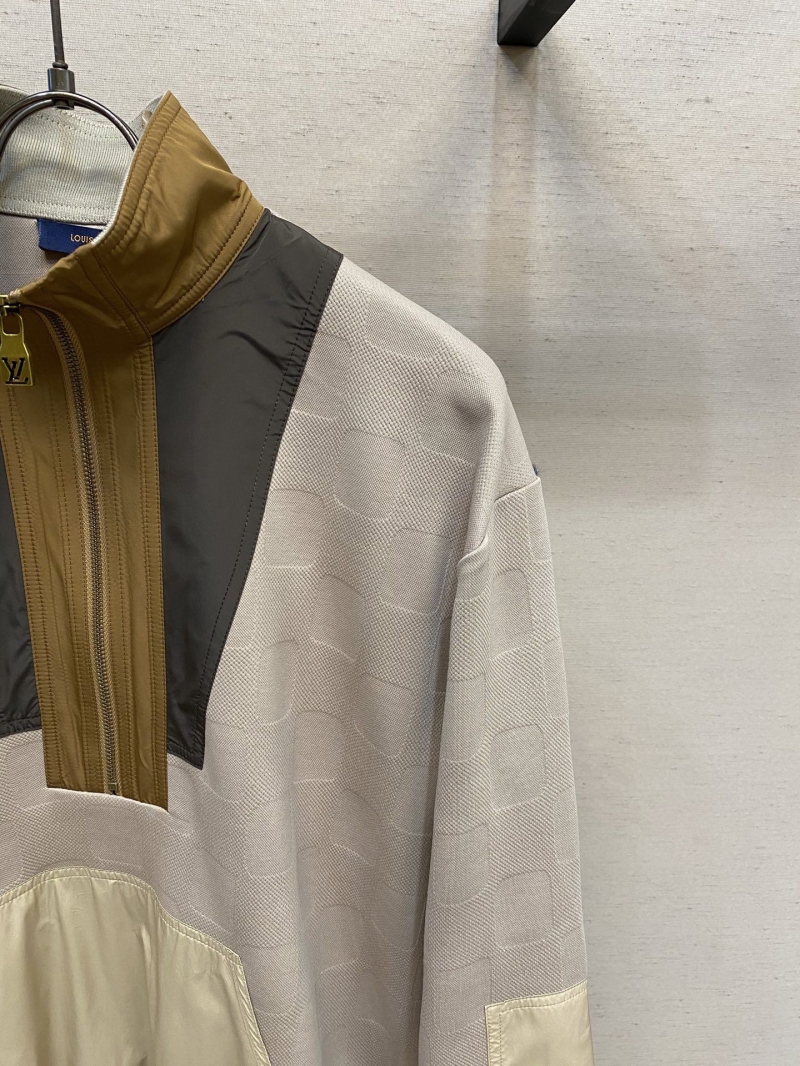 l0vis Vvtt0n outwear